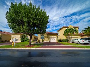 2306 NE 37th Rd, Homestead, FL 33033