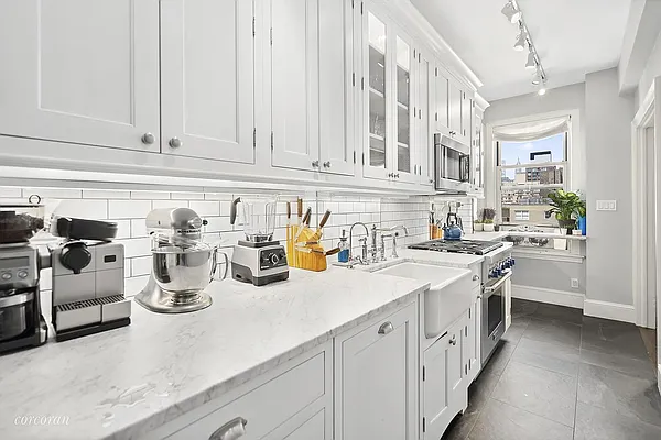 Sold by Corcoran | media 4