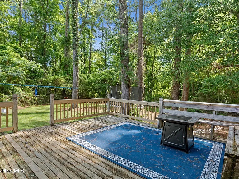 210 E Willowood Ln — Photo 18