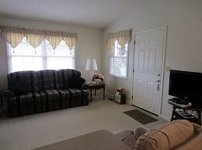 3rd image of 805 Cobblestone Pl