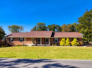 15960 Old Stage Rd, Lenoir City, TN 37772