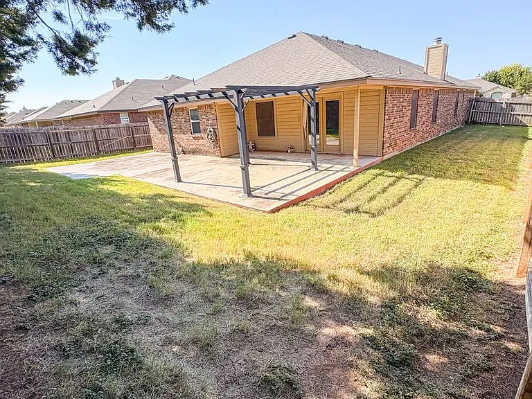 2907 Montague County Dr — Photo 23