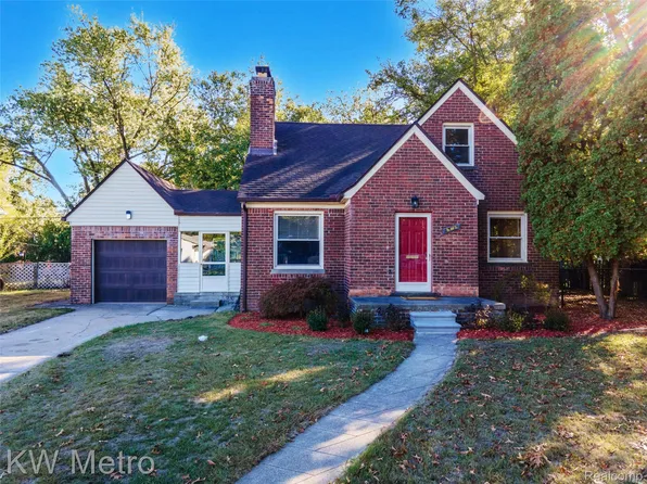 18469 Westland Ave, Southfield, MI 48075