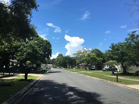 4th image of 2214 Strasbourg Ct