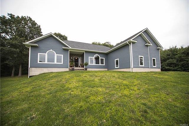 1st image of 36 Luelann Dr