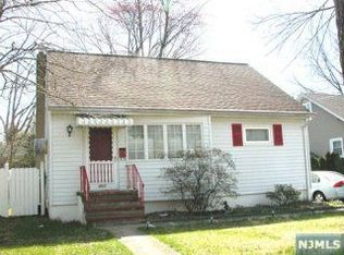 305 Howard St, Washington Township, NJ 07676