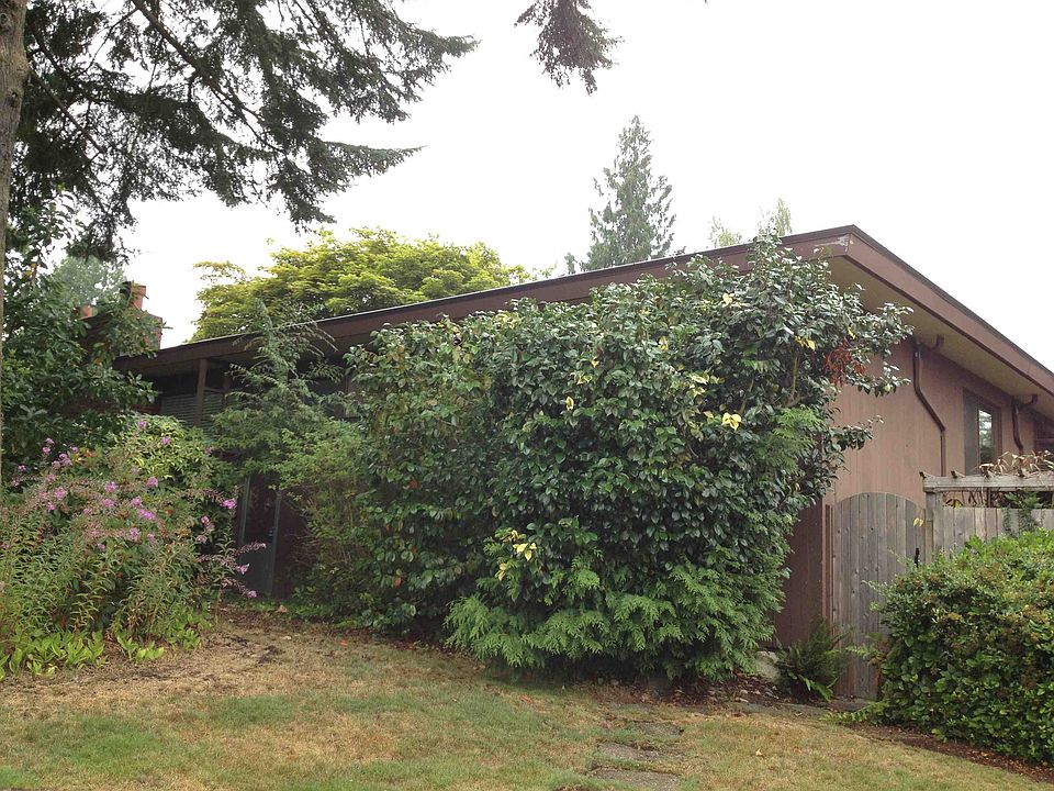 2nd image of 7002 32nd Ave NE