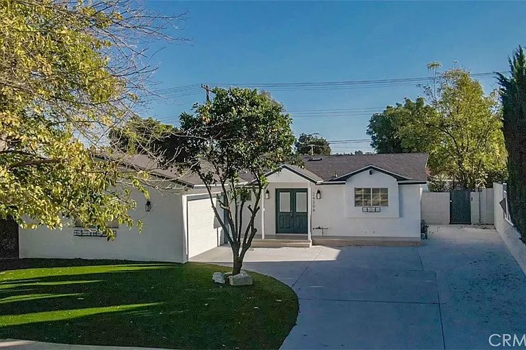 24306 Gilmore St — Photo 60