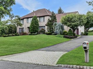 6 Ridge Hill Way, Holmdel, NJ 07733