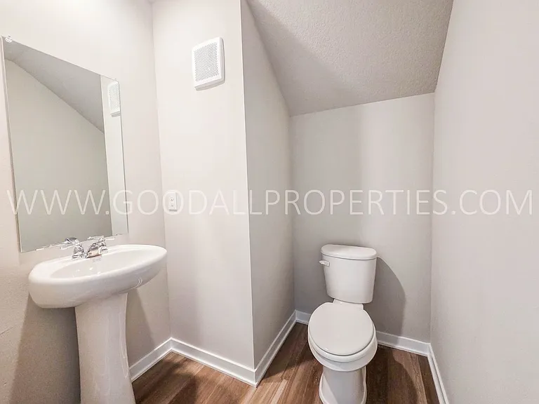 1047 Daisy Ln — Photo 5