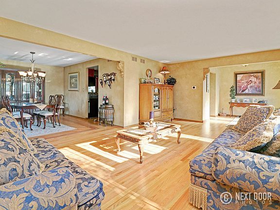 5th image of 13008 Meadowlark Ct