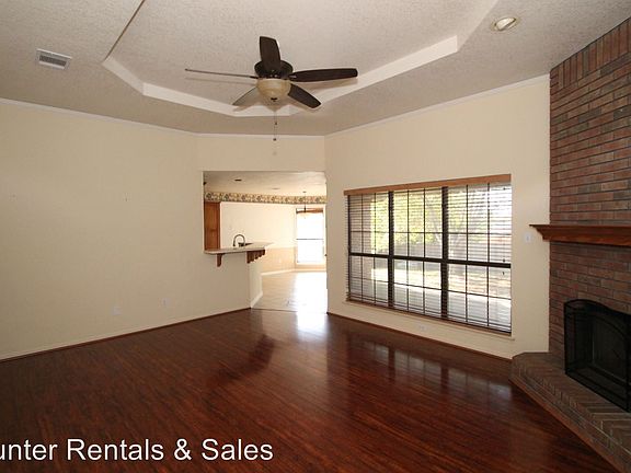 3rd image of 4204 Windwood Dr