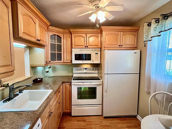 4th image of 5131 W Oakland Park Boulevard #305