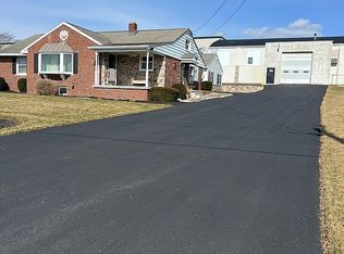 4512 Division Hwy, East Earl, PA 17519