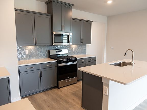 5th image of 4143 Hoffstadt Pvt Way