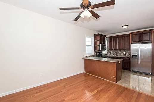 18 Terrace Ave #2 — Photo 2