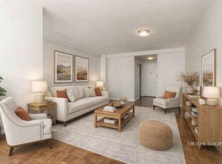 240 E 55th St APT 9E, New York, NY