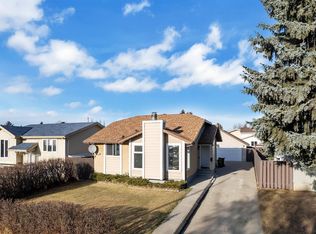 3808 17a Ave NW, Edmonton, AB T6L 2R4