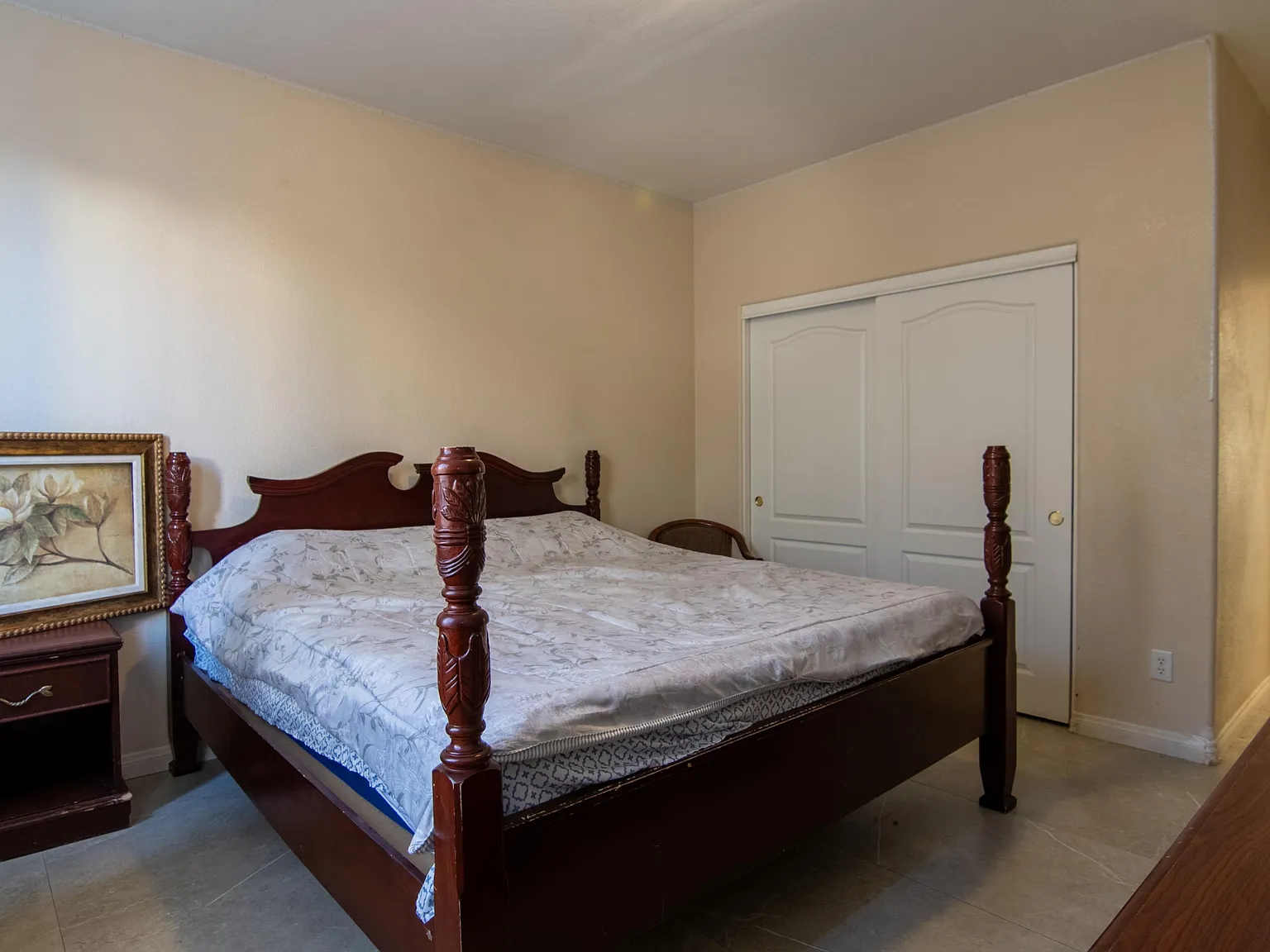 4 bed, 2.0 bath, 3700 sqft, $1,364 — Photo 1