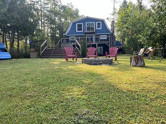 4th image of 1389 Portage Rd