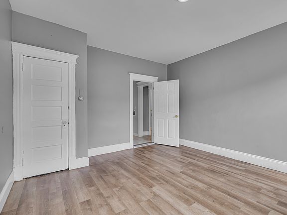 2nd image of 250 Homestead Ave APT 1E