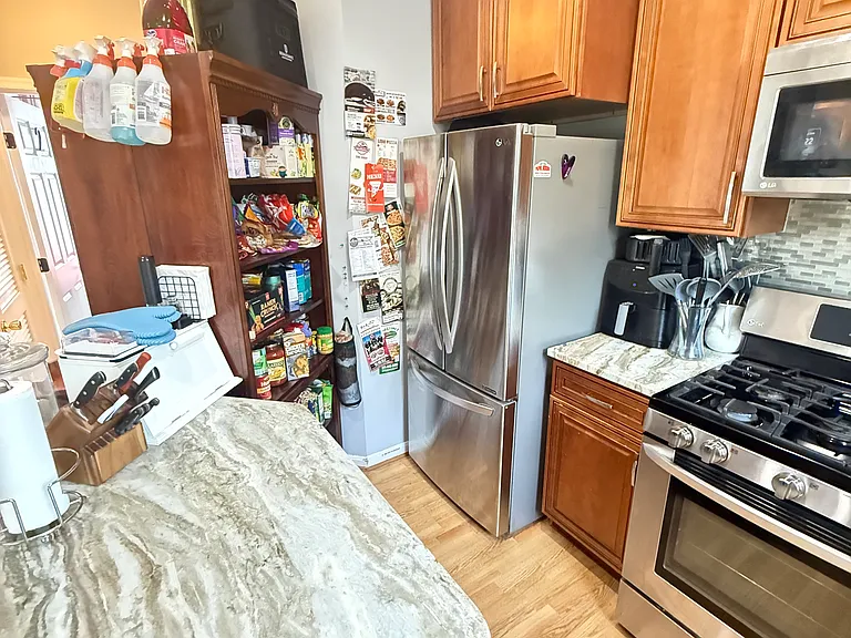 21776 Kelsey Sq — Photo 9