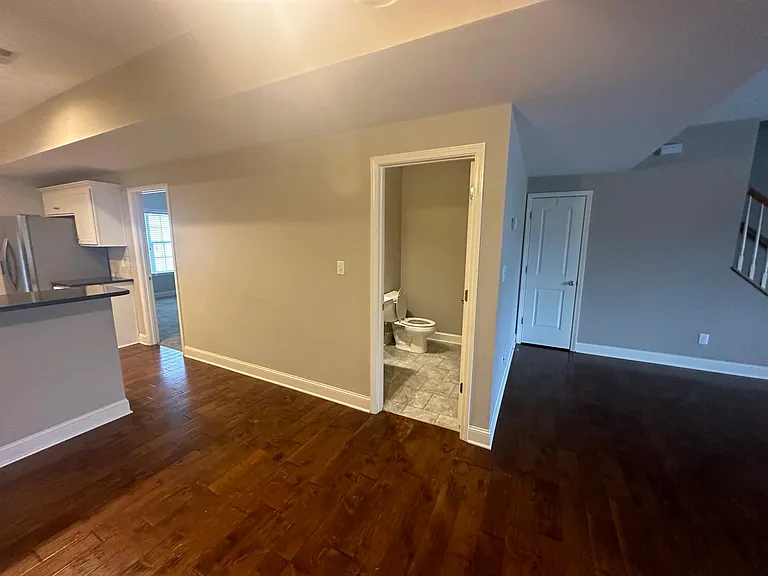 326 Parkview Pl — Photo 4