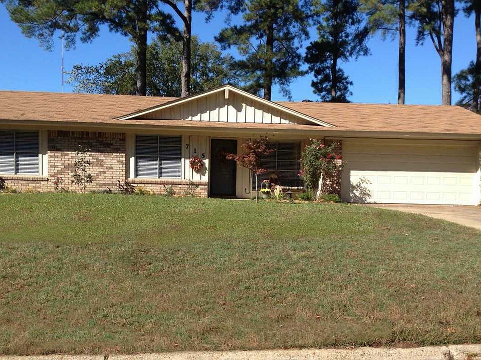 1st image of 715 Diane Dr