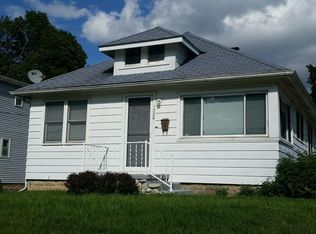 1326 Diamond Ave NE, Grand Rapids, MI 49505