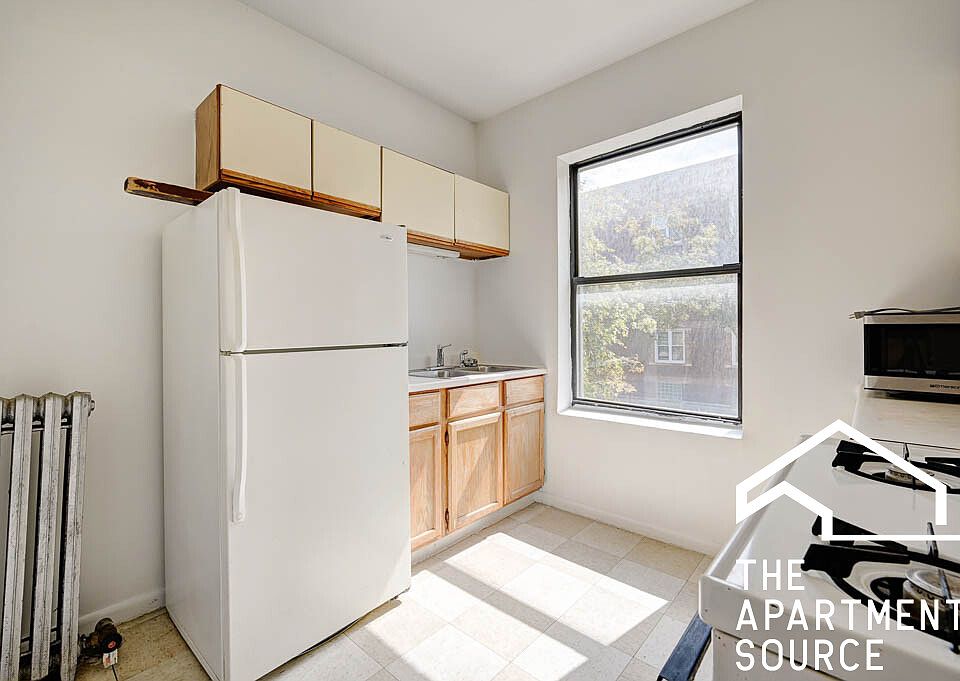 1st image of 1532 N Kedzie Ave APT 1C