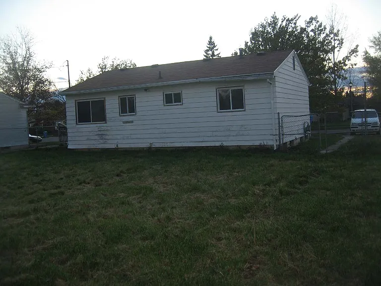 3401 Brae Burn Rear 2_12222016