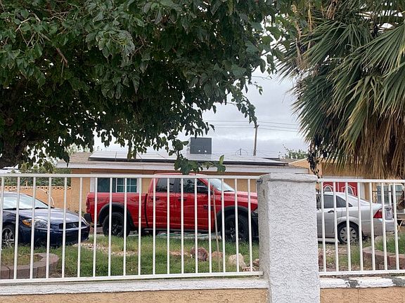3rd image of 4435 Vegas Valley Dr