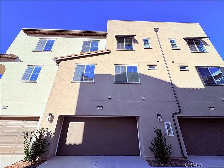 8439 Bickmore Ave — Photo 15