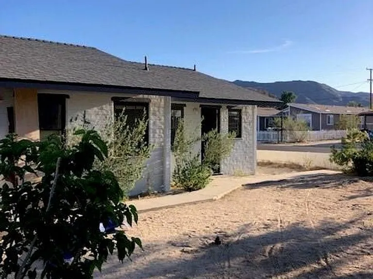 6617 Tamarisk Ave — Photo 1