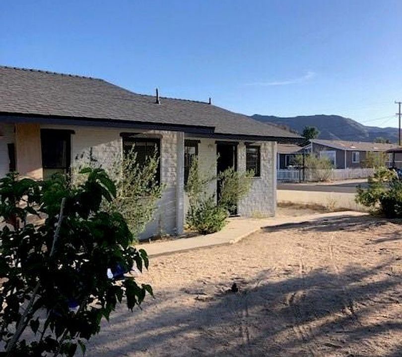 2nd image of 6617 Tamarisk Ave APT 1