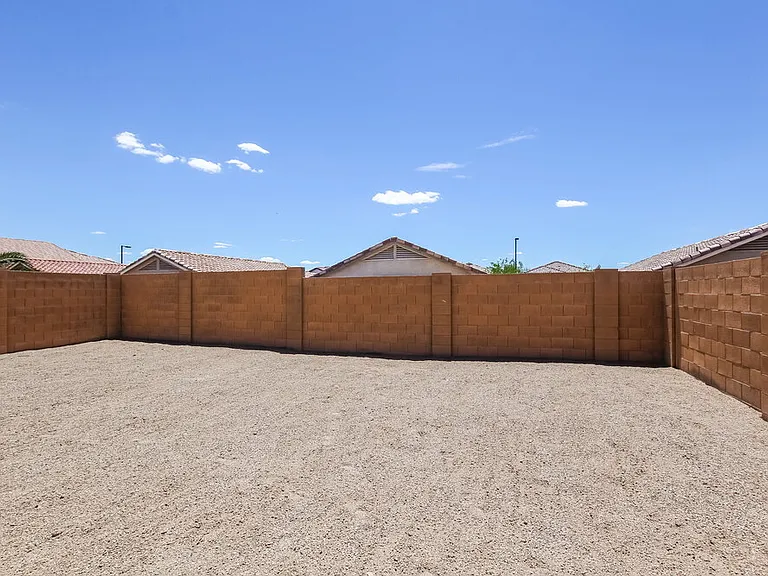 22807 W Gardenia Dr — Photo 16