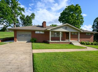 921 Spring Valley Dr, Kingsport, TN 37660