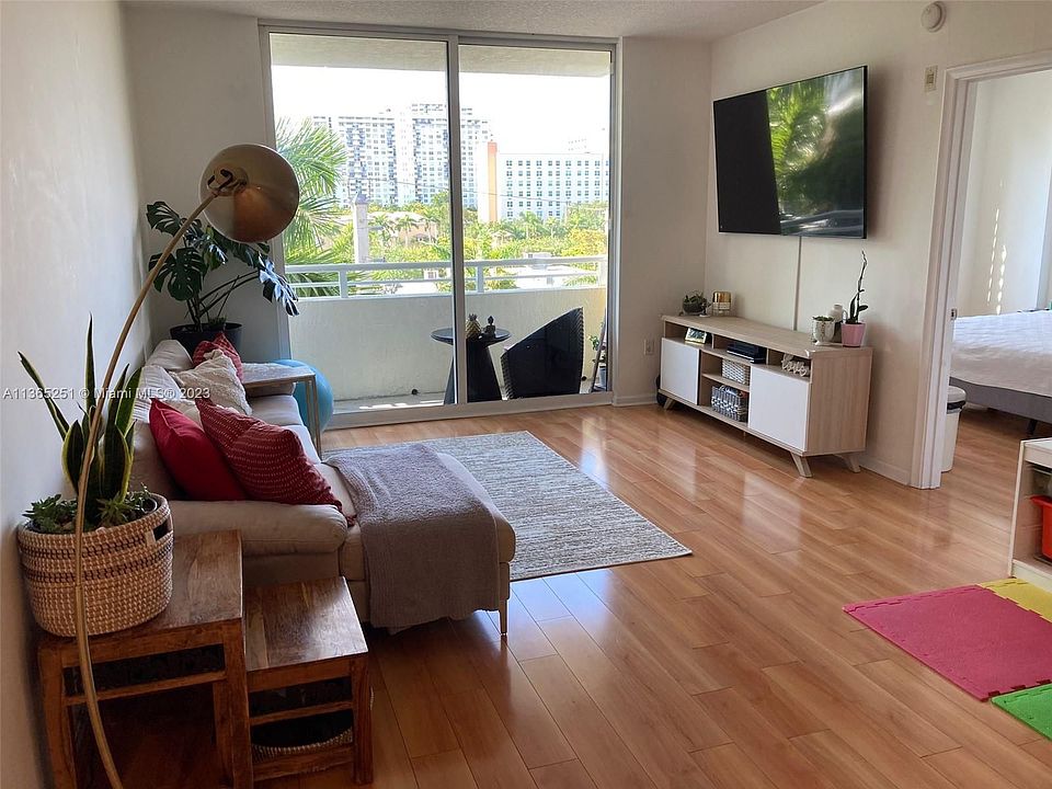 1st image of 2775 NE 187th St APT 416