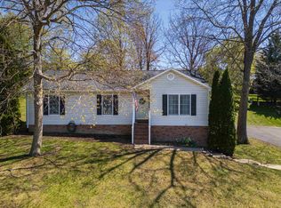 76 Gish Ln, Staunton, VA 24401