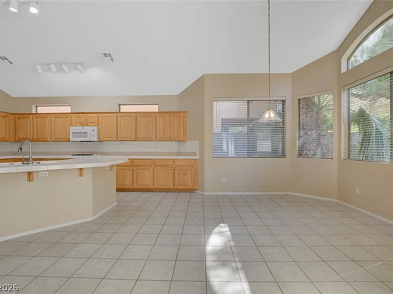 1209 Corona Valley St — Photo 11