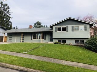 2110 SW Warwick Ave, Portland, OR 97225