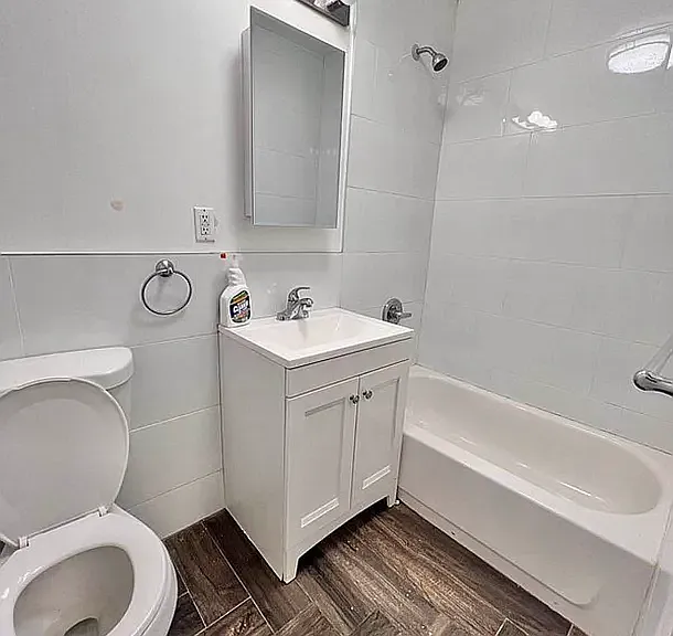 60-16 54th Pl #2R — Photo 8