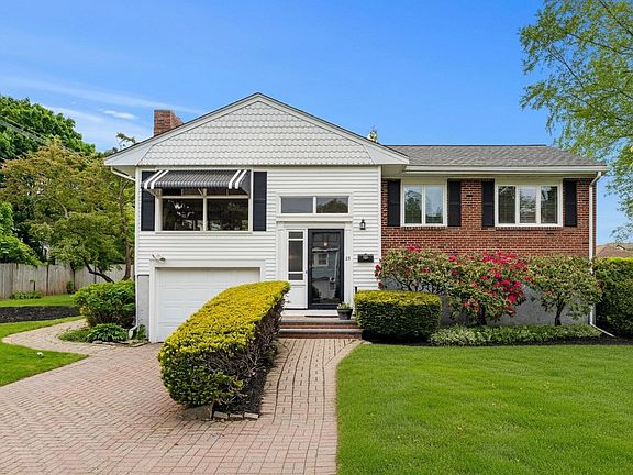2nd image of 25 Countryside Ln
