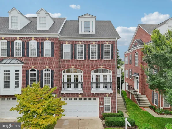 4357 Patriot Park Ct, Fairfax, VA 22030