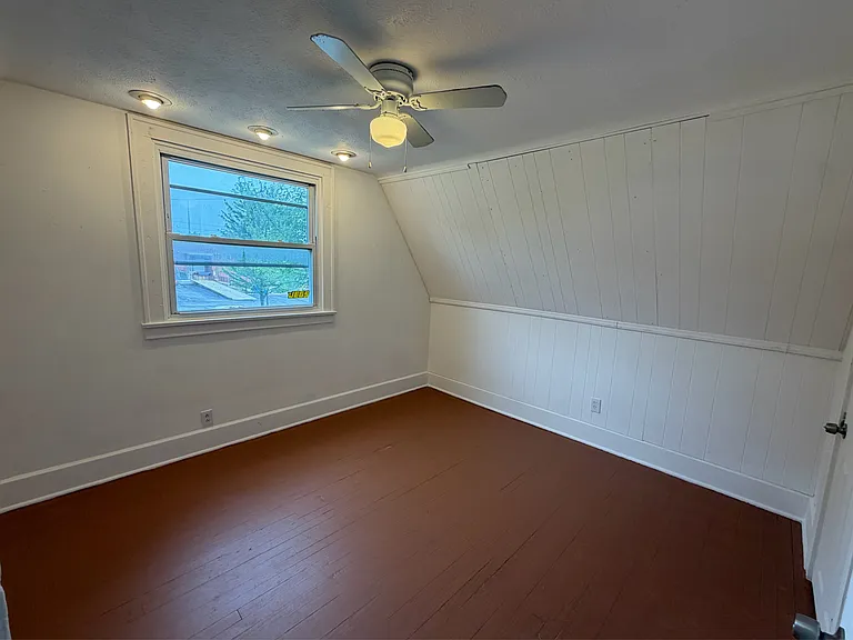 3724 Hillman St — Photo 13