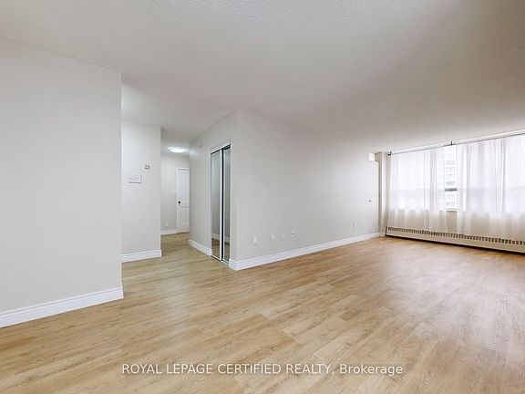 5th image of 320 Dixon Rd #304