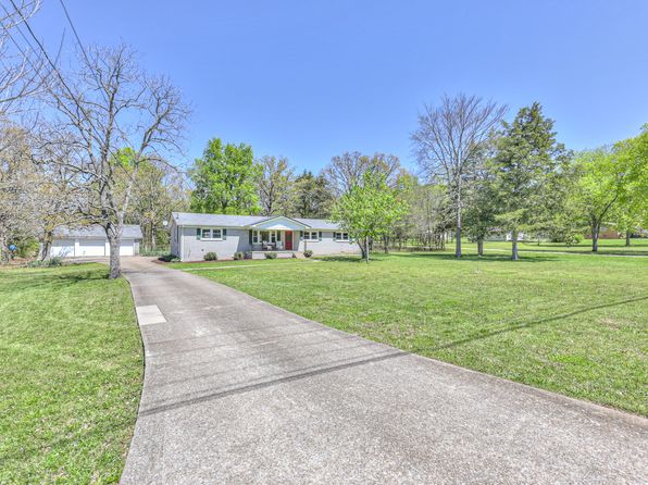5731 Woodbury Pike, Murfreesboro, TN 37127