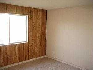 2nd image of 1235 E Hidalgo Ave