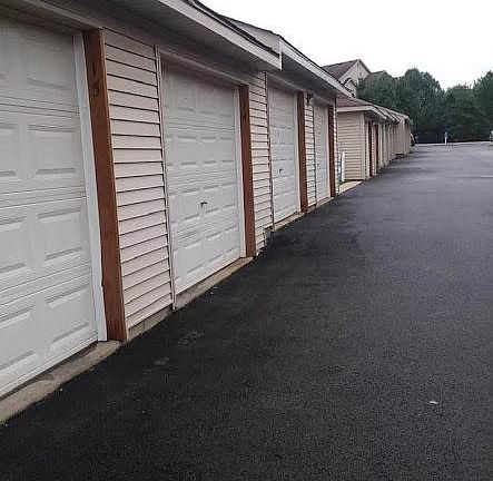 Garage available with this unit