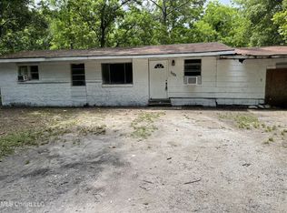 5125 Valley St, Moss Point, MS 39563